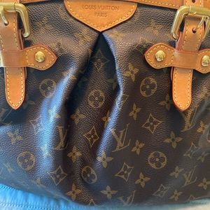 Louie Vuitton Monogram Tivoli GM Bag